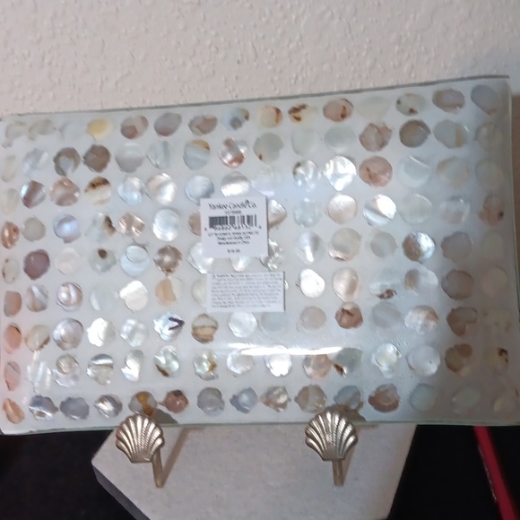 YANKEE Mother of Pearl Candel shade and tray - Picture 4 of 6